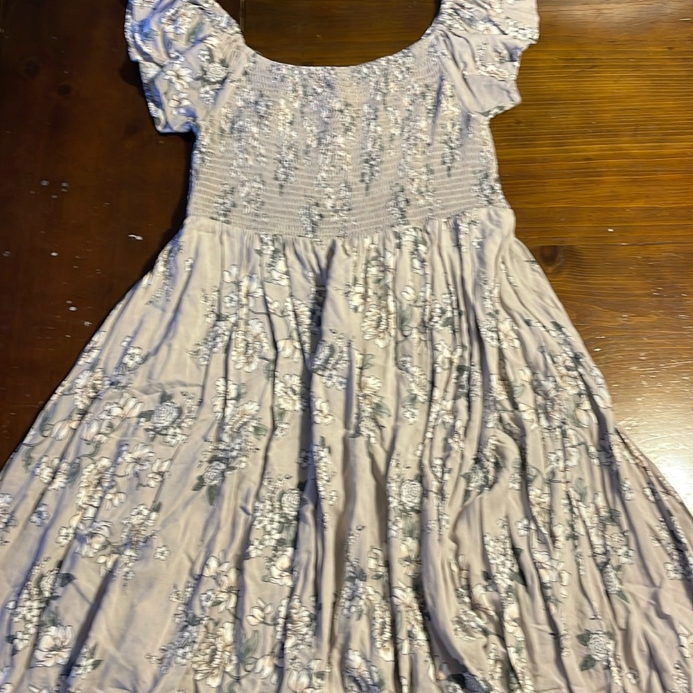 EUC Torrid Floral Short Flutter Sleeved dress Ruched Bodice